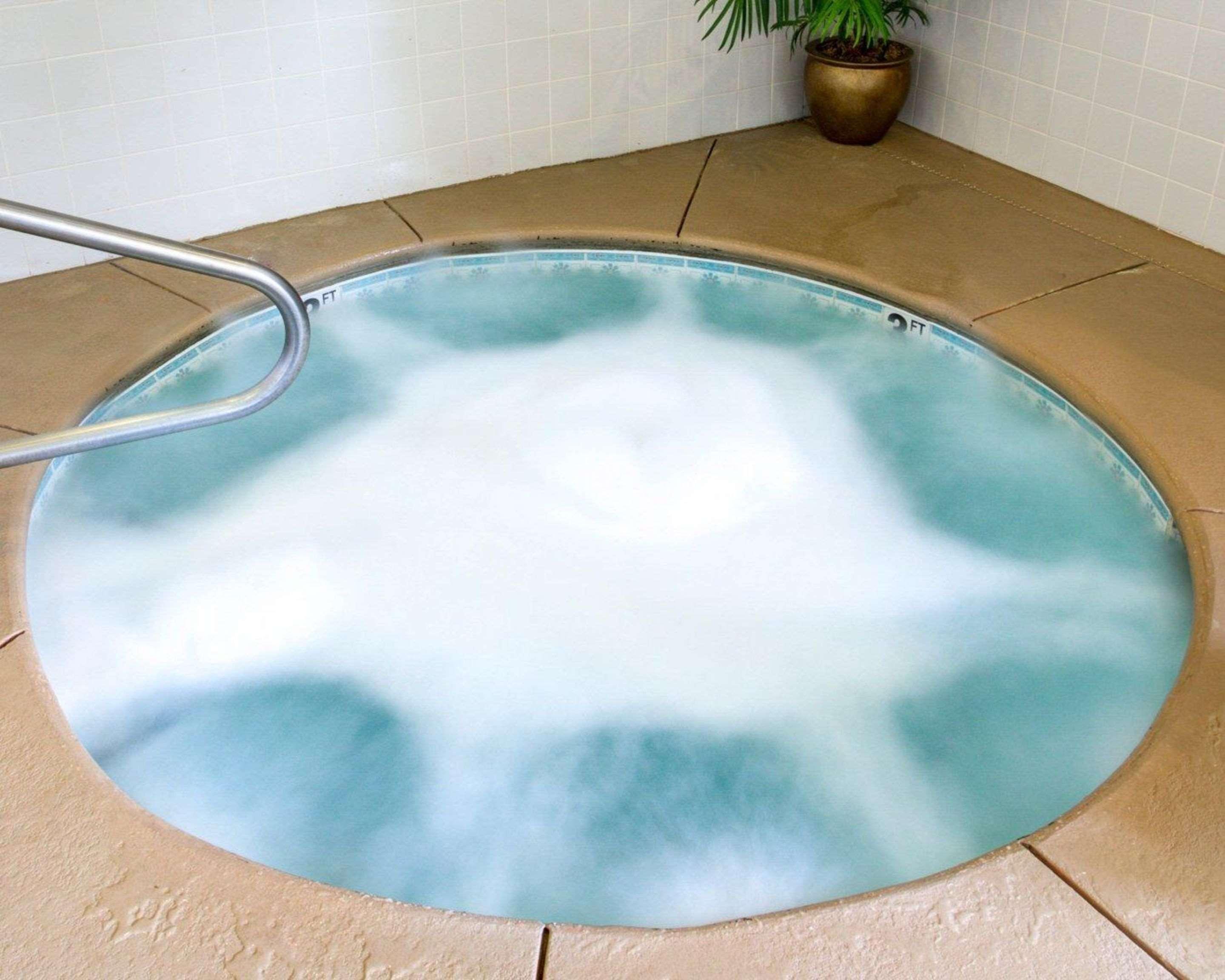 קרוסוויל Comfort Suites מראה חיצוני תמונה