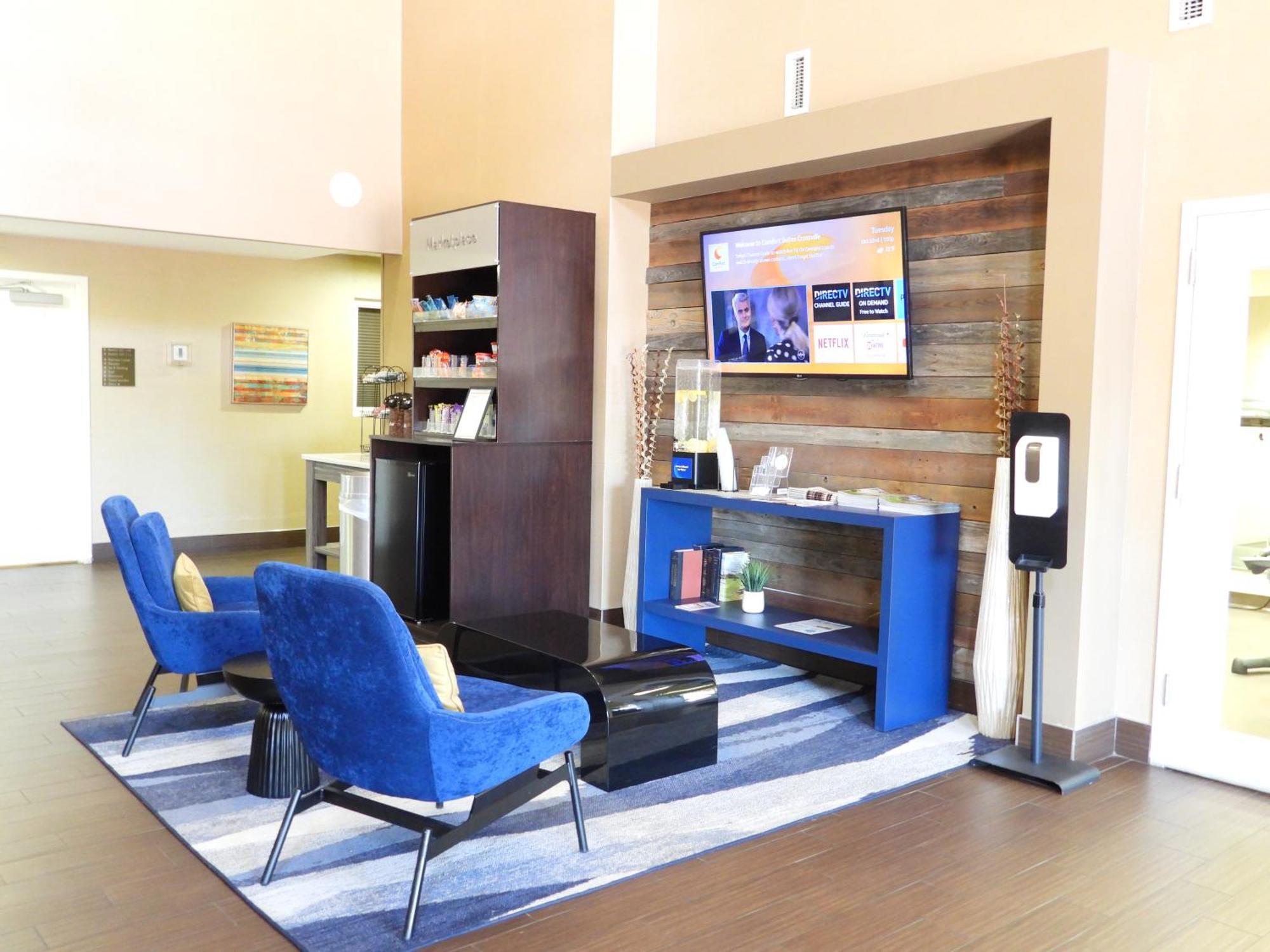 קרוסוויל Comfort Suites מראה חיצוני תמונה