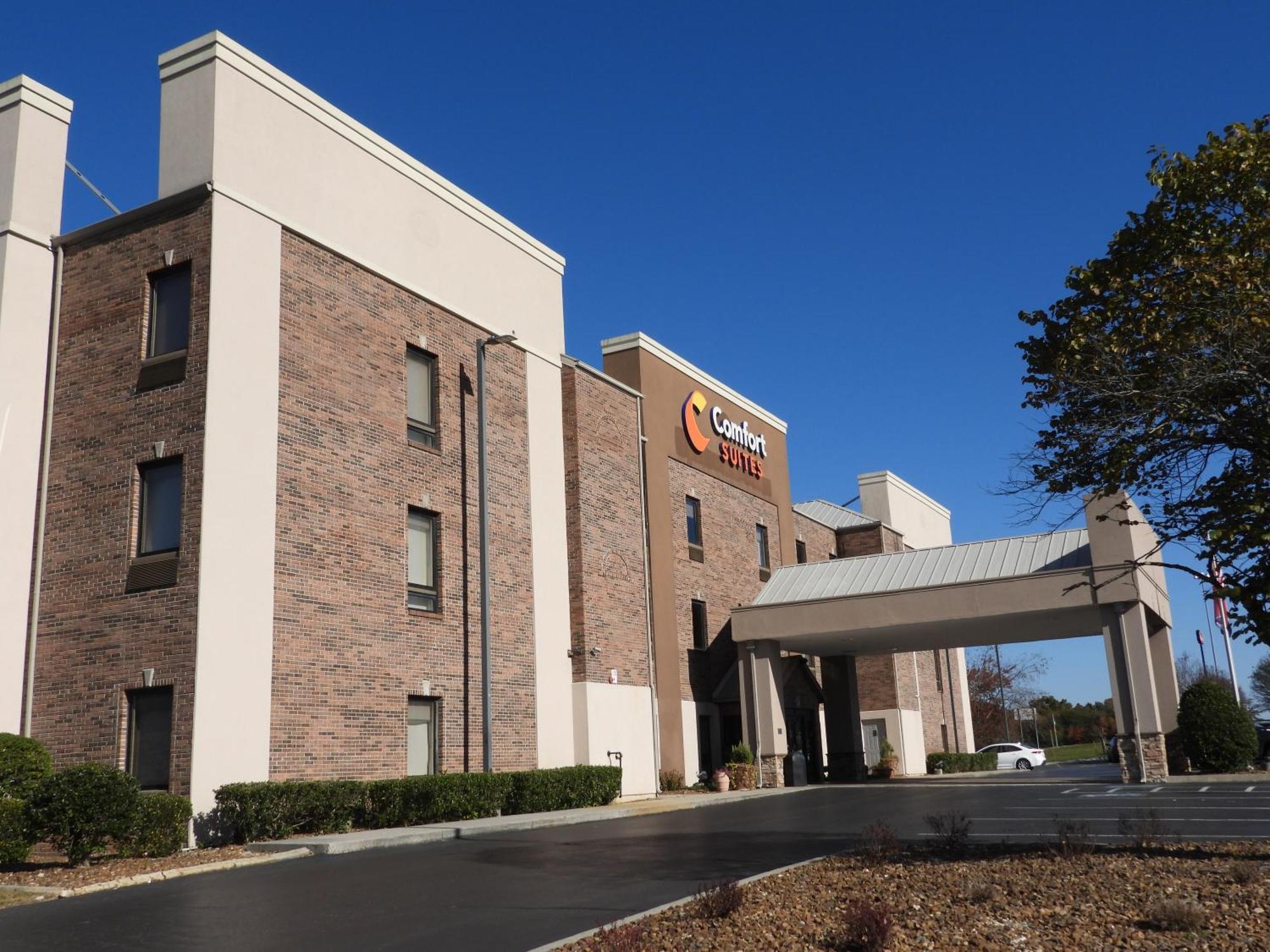 קרוסוויל Comfort Suites מראה חיצוני תמונה